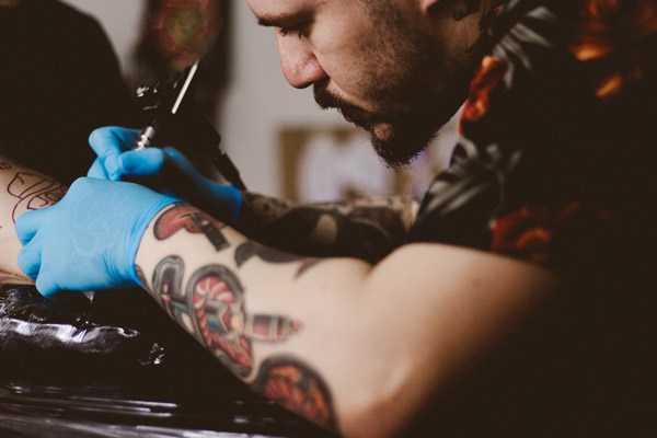 Sculpture Tattoo! | Becoming a tattoo artist, Alien tattoo, Learn to tattoo