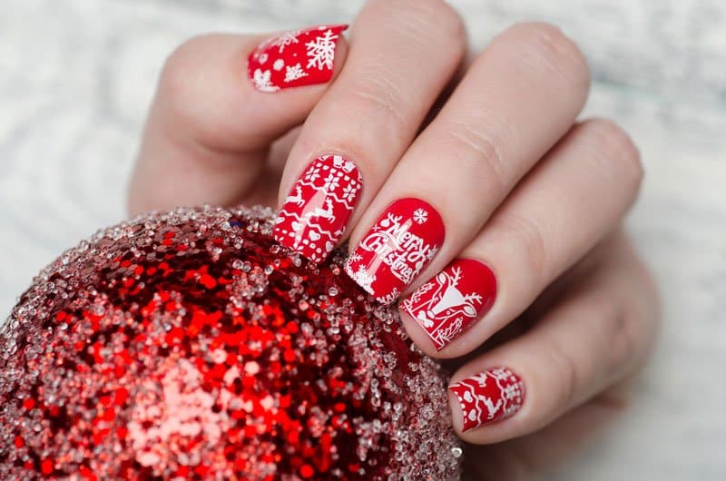 Christmas Nail Art - Christmas Baubles // Talonted Lex