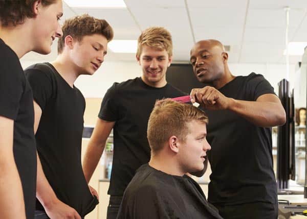salon assistant jobs