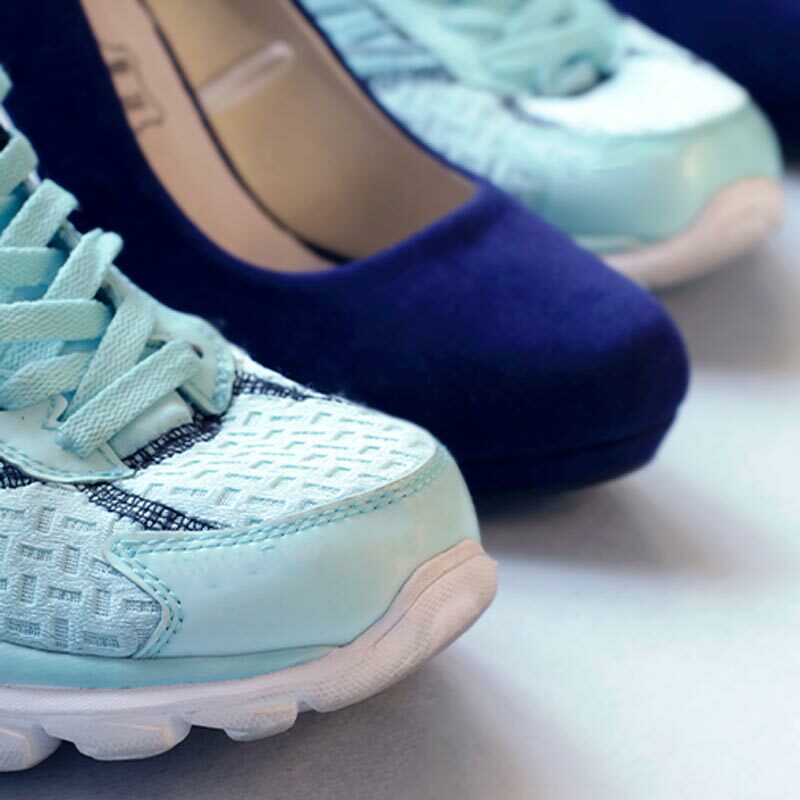 Comfortable shoes for sales hairdressers