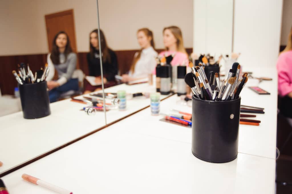 schools for makeup