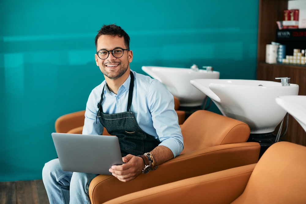 Simplify your day with the right salon management solution.