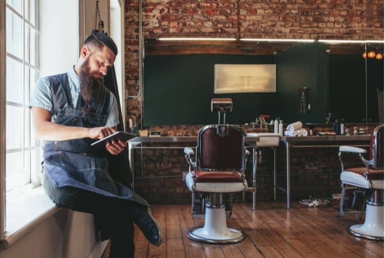 Choose the right workspace for your business needs when considering becoming an independent hairstylist