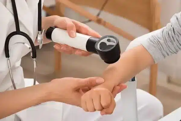 dr checking arm