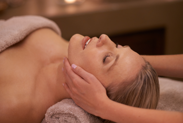 sustainable spa practices include being mindful of ingredients and packaging when choosing products